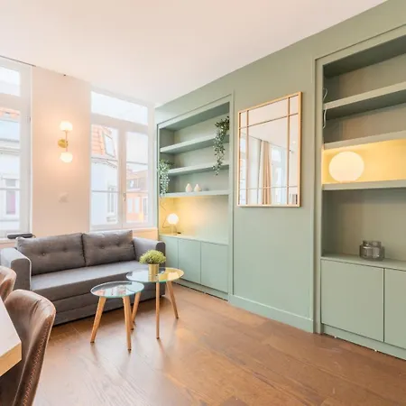 Gares - Equipped Apartment